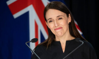 Perdana Menteri New Zealand, Jacinda Ardern akan meletakkan jawatannya bulan depan dalam satu pengumuman mengejut yang dibuat ketika beliau mengesahkan pilihan raya umum pada Oktober tahun ini.