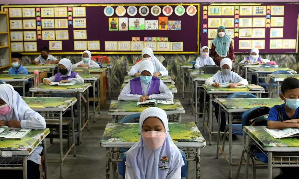 Bantah mansuh DLP, kumpulan ibubapa dan pendidik gesa KPM perkukuh Bahasa Inggeris