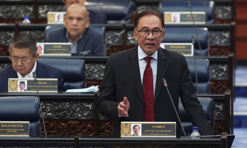 60 syarikat gergasi, multinasional diminta tampung pembiayaan TVET - Anwar