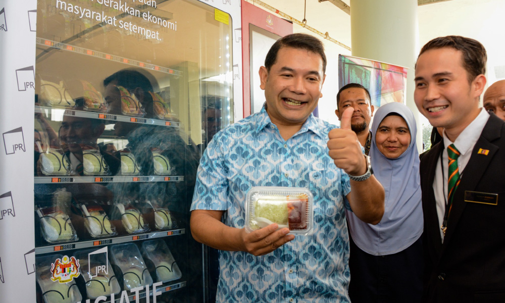 Kerajaan tiada kuasa kawal harga makanan siap dimasak - Rafizi