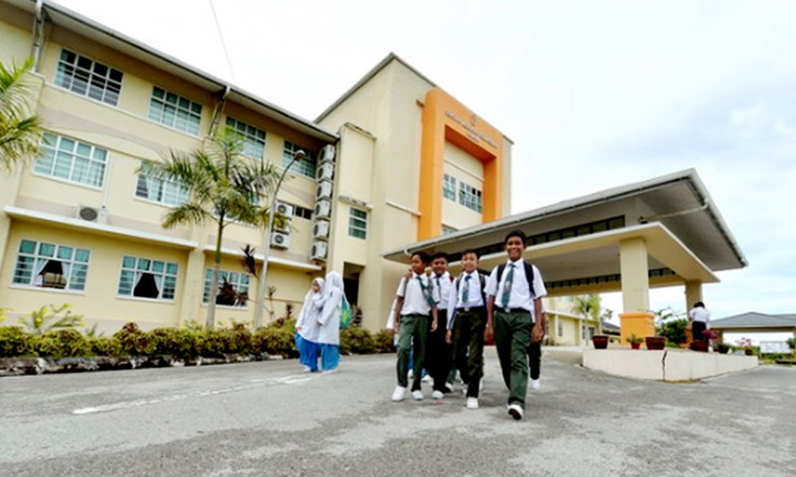 TPM digesa tumpu projek naik taraf sekolah Sarawak, bukan sibuk iktiraf UEC