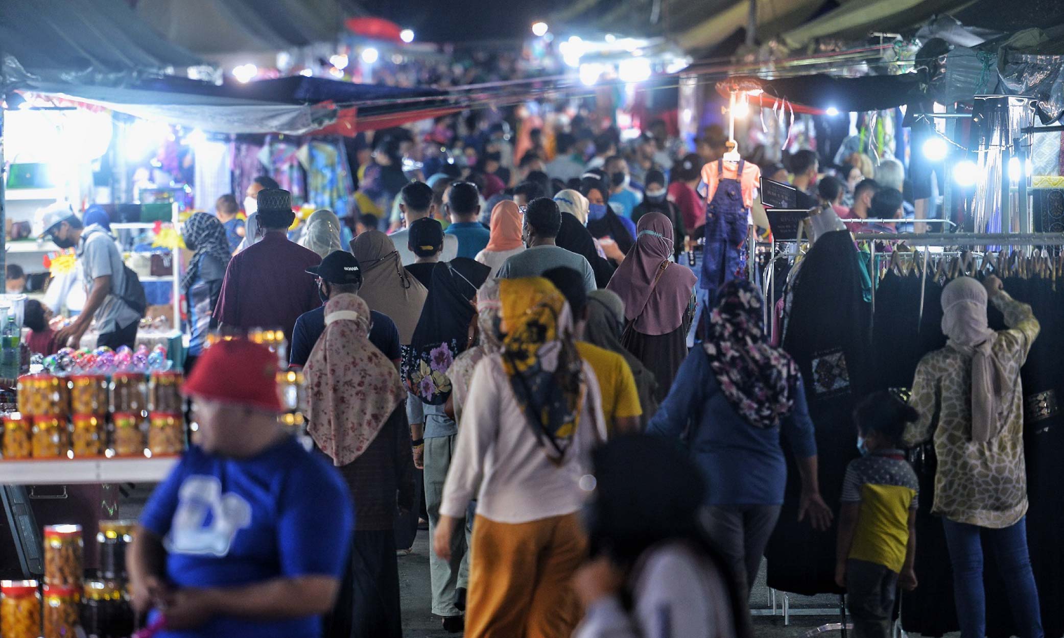 COVID-19: Rakyat perlu waspada, bendung peningkatan kes musim Aidilfitri