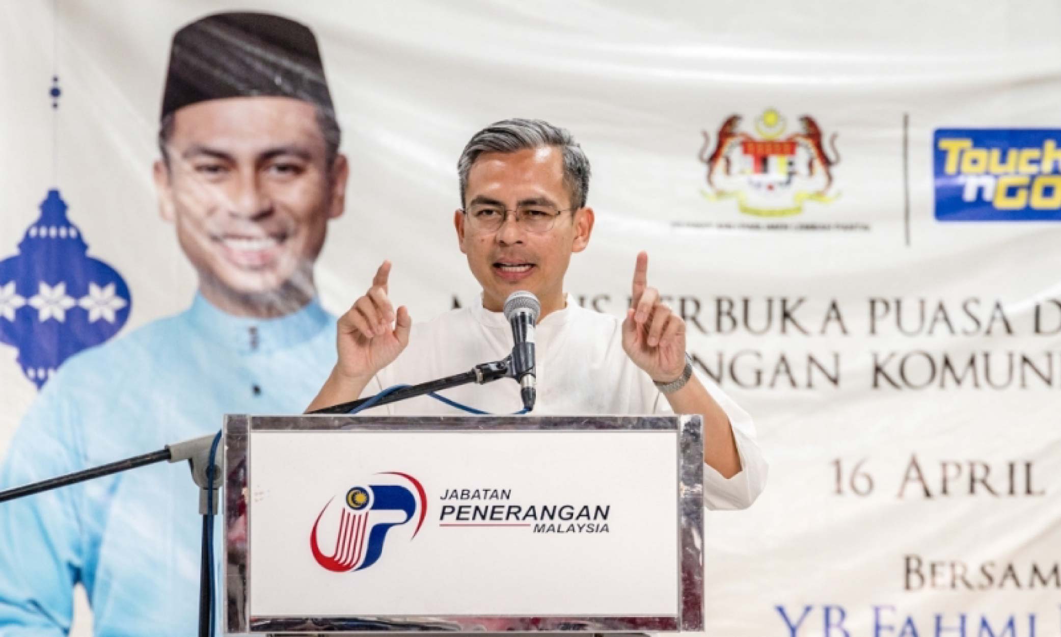 Tarikh Aidilfitri: Tunggu pengumuman rasmi pada Khamis – Fahmi