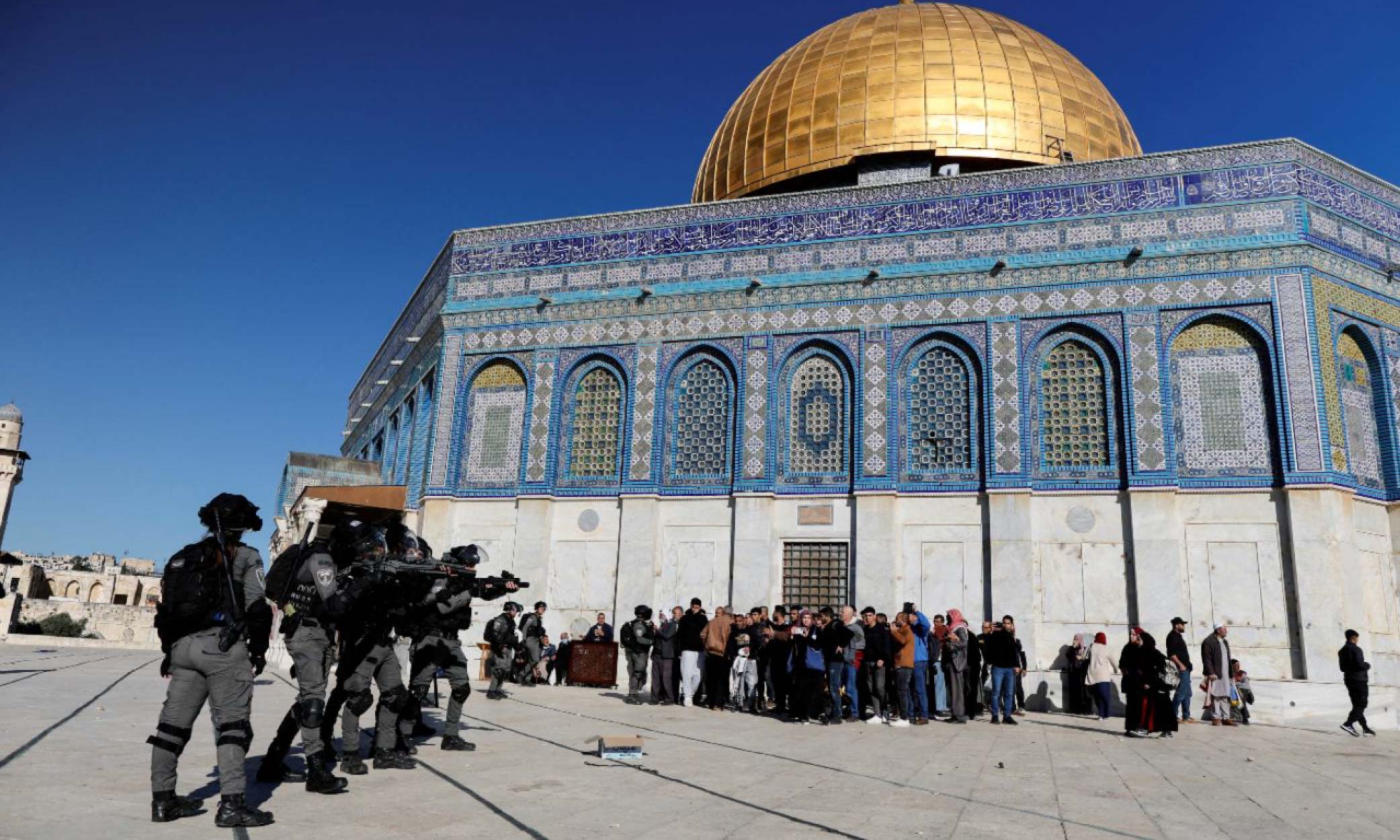 Tentera Israel terus serbu Al-Aqsa menjelang akhir Ramadan