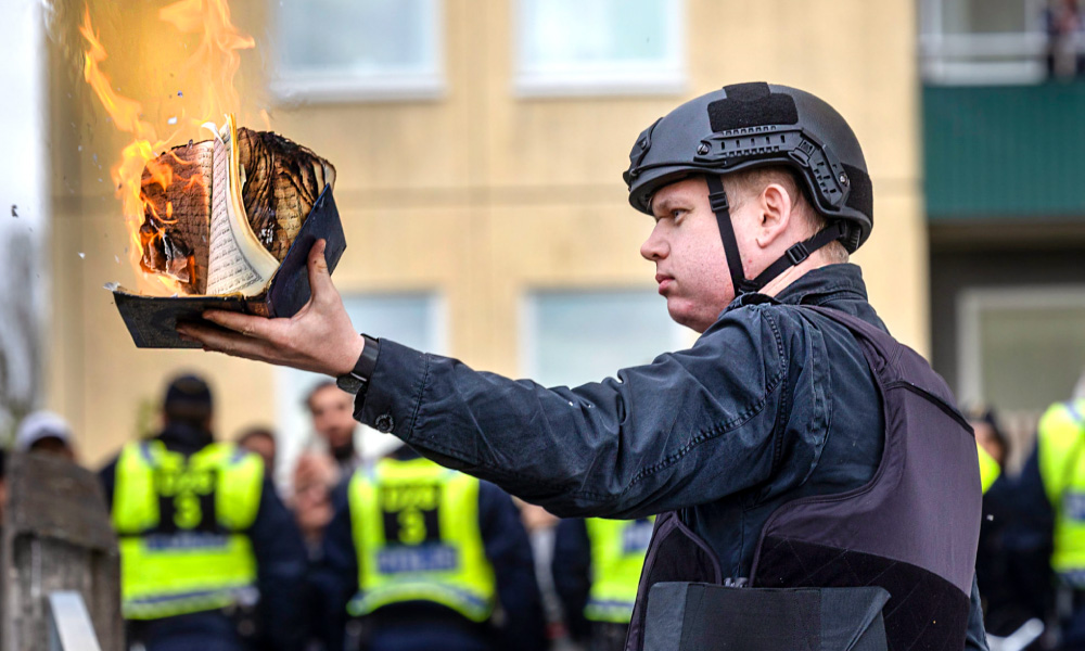 Lebih 50 peratus rakyat Sweden sokong larangan bakar al-Quran