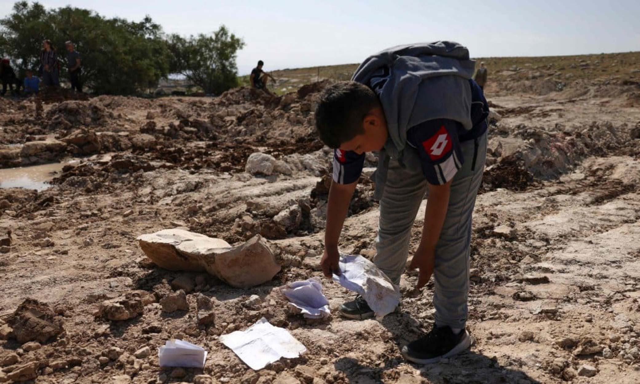 Rejim Zionis robohkan sekolah di Palestin