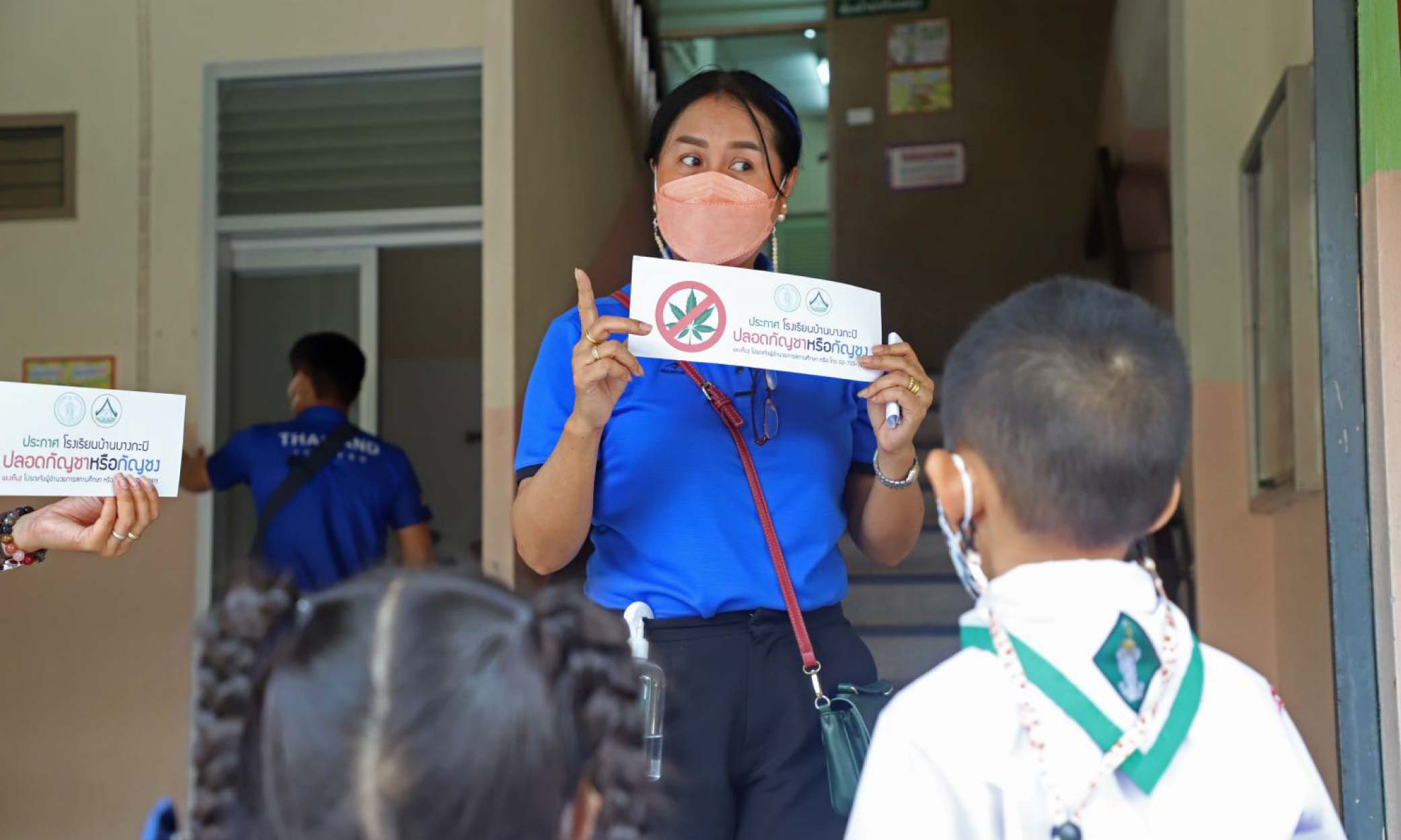 Thailand gantung lesen kedai kanabis berhampiran sekolah