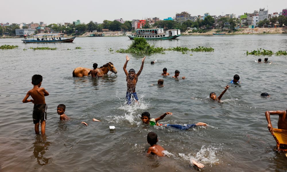 Cuaca panas melampau, sekolah rendah di Bangladesh ditutup