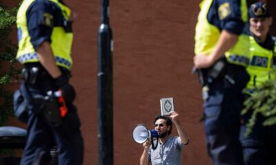 Lelaki bakar al-Quran di luar masjid Sweden, didakwa