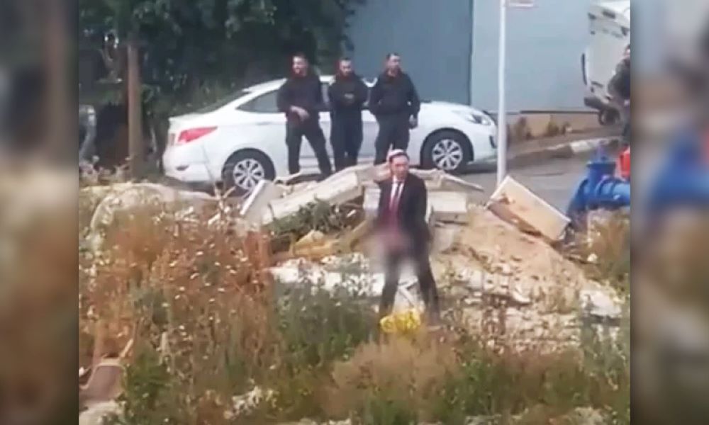 Pegawai Kementerian Israel 'buang air kecil' di lokasi pembunuhan rakyat Palestin