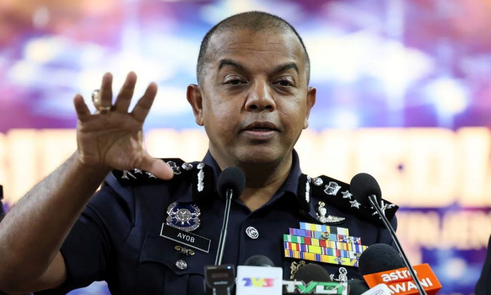 Isu hina raja: Jangan buat cerita lepas polis ambil tindakan – Ayob