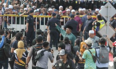 Sanusi diiringi 2,000 penyokong