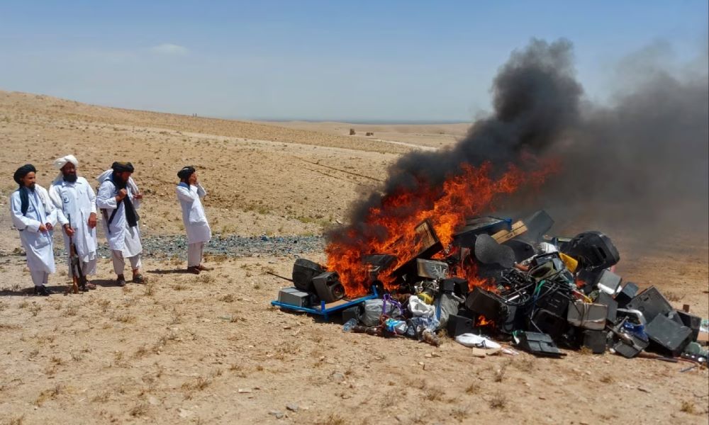 Taliban bakar alat muzik rosak akhlak, sesatkan golongan muda