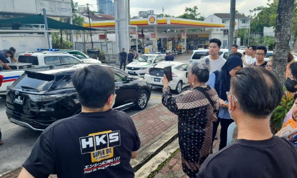 Bom pada kereta Siti Kasim: Siasatan temui jalan buntu - Polis