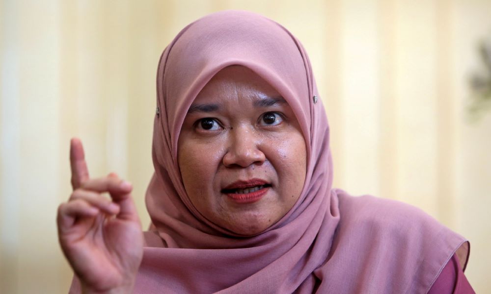 Menteri Pendidikan, Fadhlina Sidek