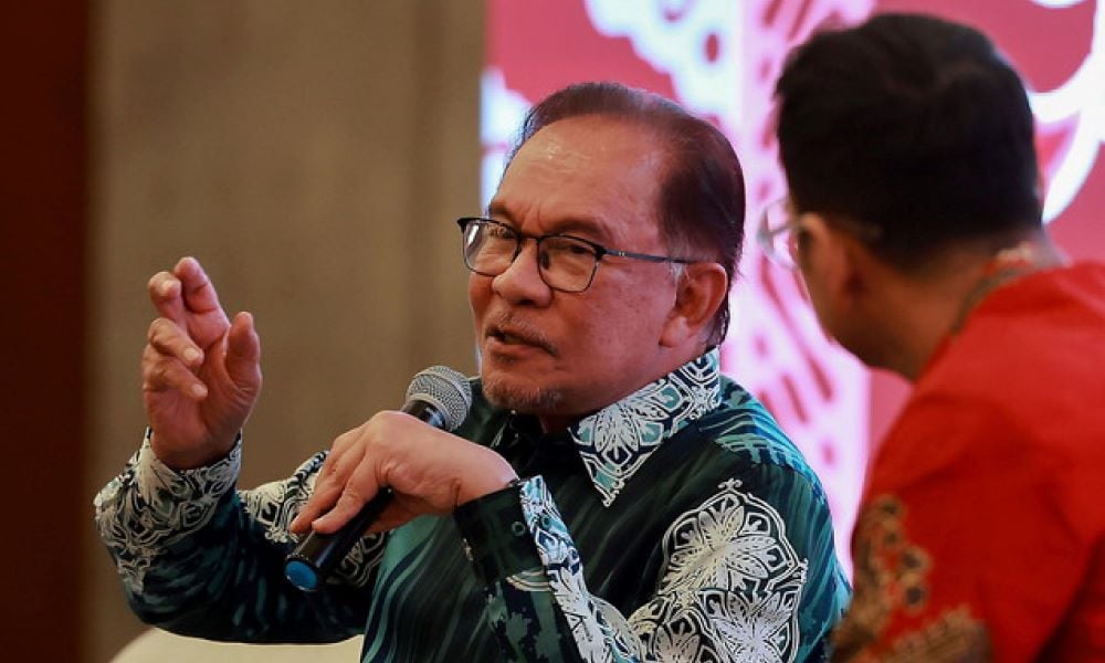 Isu TKI di Malaysia: Puluhan ribu telah dihantar pulang - Anwar