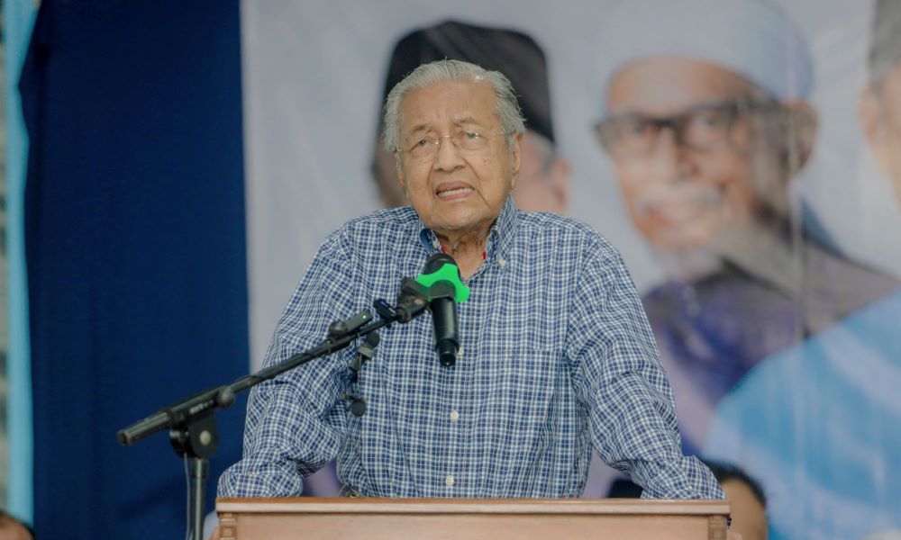 Tun Mahathir akan tetap suarakan isu 3R, walaupun sudah 9 kali dipanggil polis